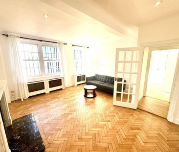 2 Bed Flat, Kensington Church Street, W8 - Photo 3