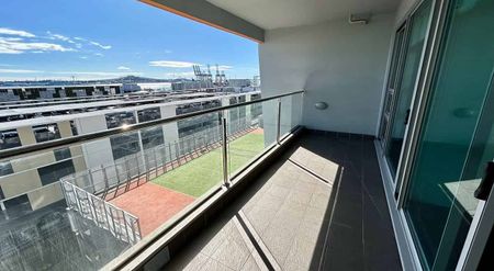 PREMIUM CITY APARTMENT LIVING!! - Photo 2