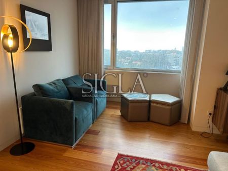 Luxury Apartment for rent in Foco, Porto, Distrito do Porto - Photo 3