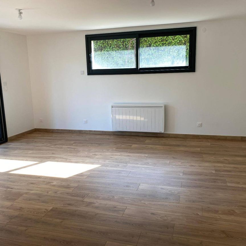 Location appartement 4 pièces 85.2 m² à Ucel (07200) - Photo 1