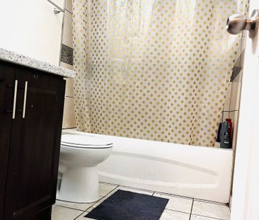 For Lease - 23 Gulliver Crescent, Brampton, Ontario - Photo 1