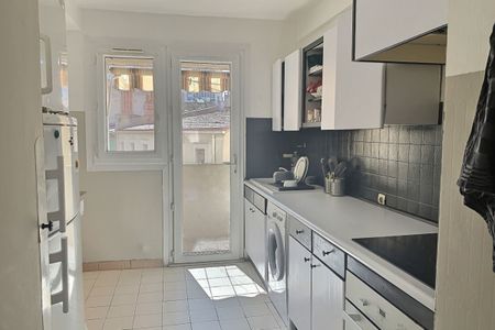 A louer une chambre en colocation dans un appartement de type 3 - Marseille 13005 - secteur Baille - Photo 5