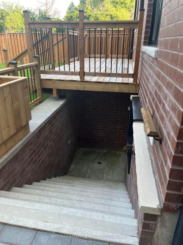 Detached Home For Lease | E9233423 - Photo 5