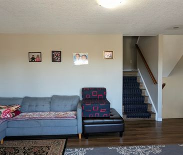 For Lease - 220 Westmeadow Drive, Kitchener, Ontario - Photo 3