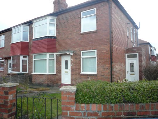 2 bed flat to rent in Marondale Avenue, Newcastle Upon Tyne, NE6 - Photo 1