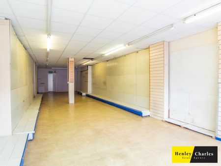 1 Bedroom For Rent - Photo 2