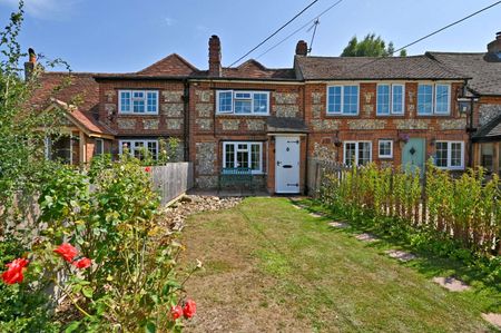 A pretty brick and flint character cottage located in the picturesque village of Radnage - Photo 2