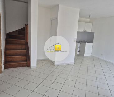 Location Appartement 4 pièces 85m² ST BONNET DE MURE 69720 - Photo 1
