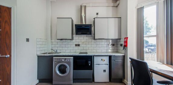 1 bedroom flat to rent - Photo 2