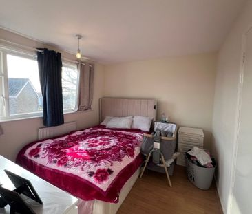 Eastfields - Photo 2