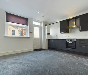 Flat to rent on - Photo 4