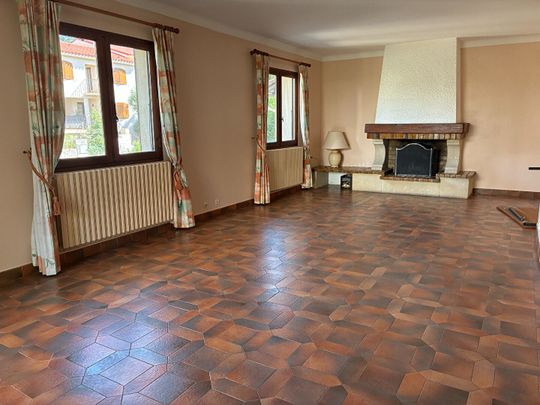 Location Maison 5 pièces 146m² - Photo 1