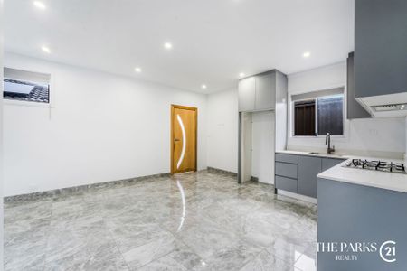 Modern Brand-New 2-Bedroom Granny Flat in Prime Hinchinbrook Location - Photo 4