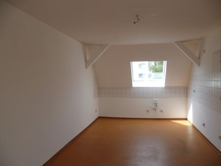 Helle Dachgeschosswohnung – ideal für Paare oder kleine Familien - Photo 4