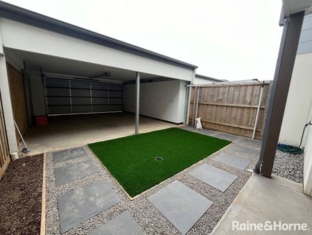 22 Greaves Avenue, Deanside, VIC 3336 - Photo 2