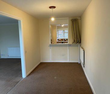 3 bedroom end of terrace house to rent - Photo 2