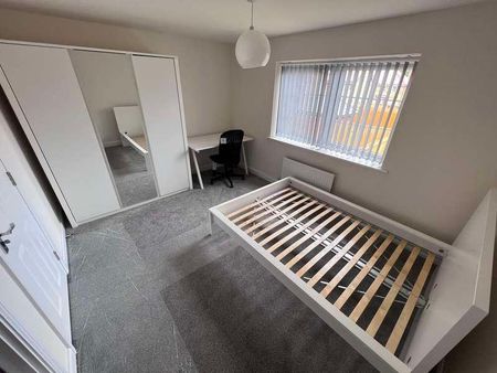 Great High Spec Property For Rent-warwick Students, CV4 - Photo 5