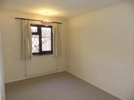 4 bedroom detached house to rent - Photo 4
