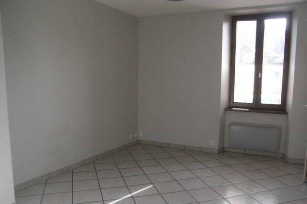 Location appartement t2 49 m² à Marcillac-Vallon (12330) - Photo 1