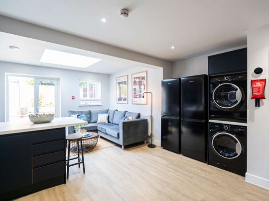 Luxury 6 bedroom, ensuite Student House Room 7 - Photo 1