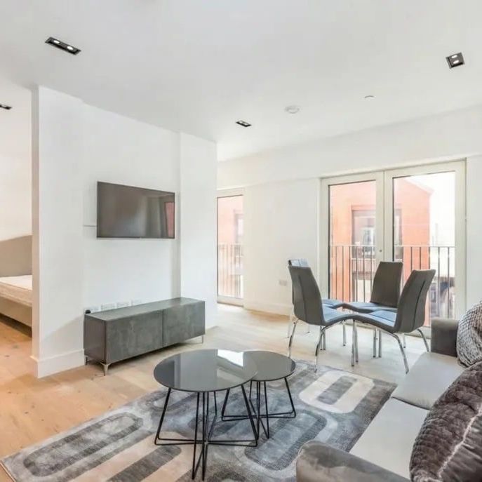 1 Bed Flat, Keybridge Tower, SW8 - Photo 1