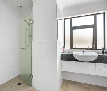 Easy Parnell Living - Photo 6