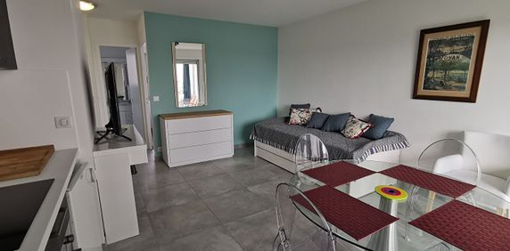 Location Appartement 1 pièce 31m² - Photo 2