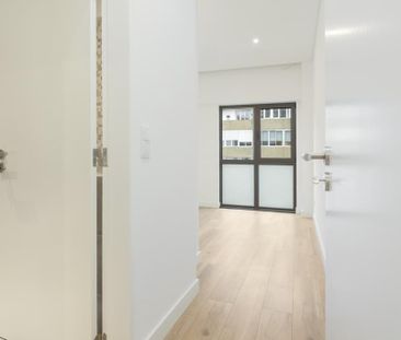 3 Bedroom Apartment with balcony, Restelo, Lisboa - Photo 4