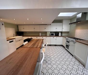 3 bedroom terraced house to rent - Photo 6