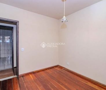 Casa com 4 quartos e 181m² para alugar em Jardim Leopoldina, Porto ... - Photo 1