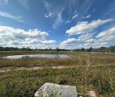 For Lease - 7 Hiscott Drive, Hamilton, Ontario - Photo 2