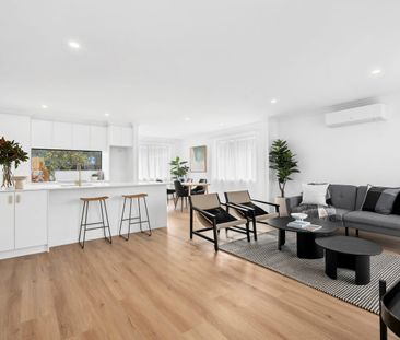 STYLISH AND FUNCTIONAL HOME PERFECT FOR FAMILY LIVING! - Photo 2