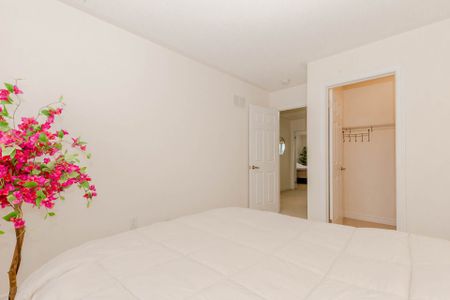 For Lease - 200 Sky Harbour Drive, Brampton, Ontario - Photo 4