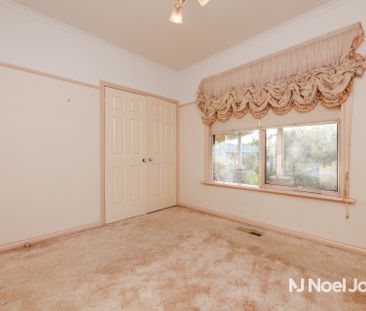 1A Menin Road, NUNAWADING - Photo 4