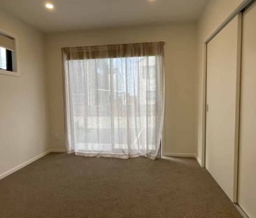 One bedroom unit - Photo 2