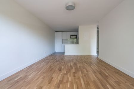 111 Lawton Boulevard - Photo 2