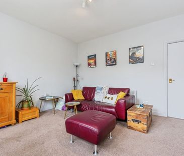 2 Bed Flat, Manley Road, M16 - Photo 2