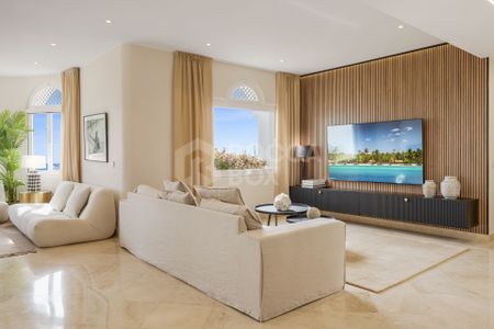 Luxury Duplex Penthouse on Marbella's Golden Mile - Photo 3