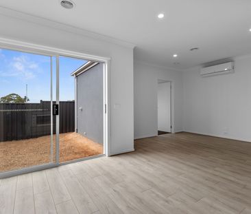 Brand New 4 Bedroom Home in Bloom Estate - Photo 2