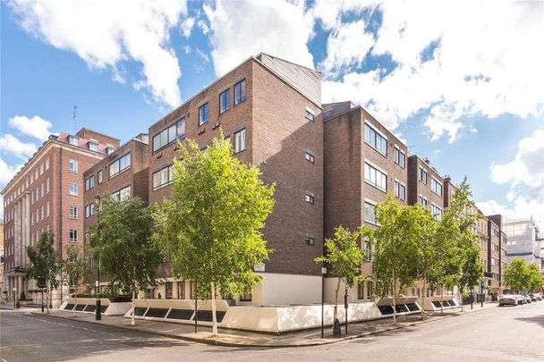 Queen Anne Street, Marylebone, London, W1G - Photo 1