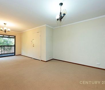 Unfurnished 2 Bedroom Apartment in a Secure Complex. - Photo 4
