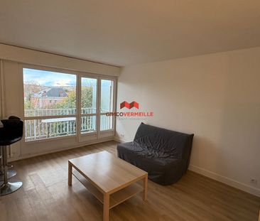 Location Appartement 1 pièce 27m² - Photo 3