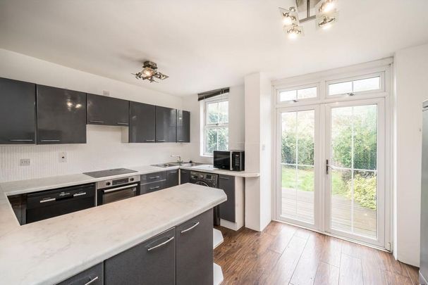 2 bedroom house to rent - Photo 1