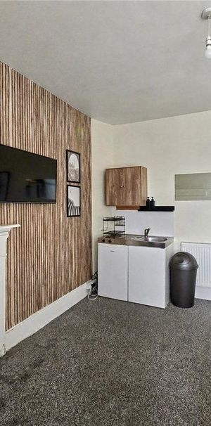 1 bedroom property to rent - Photo 1