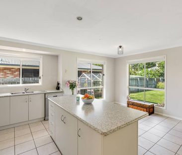 Neat & Spacious Home in a Handy Location - Photo 4