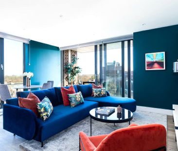 Fairfield Avenue, Staines-upon-Thames, Surrey, TW18 4JW - Photo 2