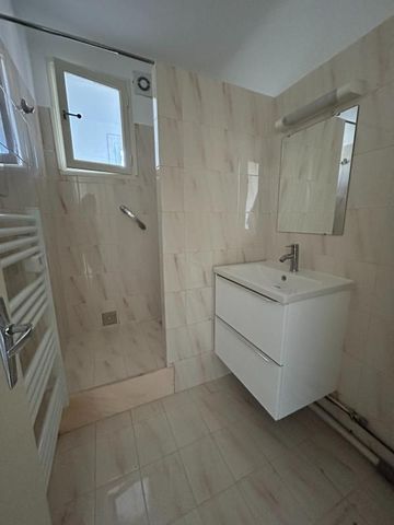 Location Appartement 3 pièces 59m² AVIGNON 84000 - Photo 4