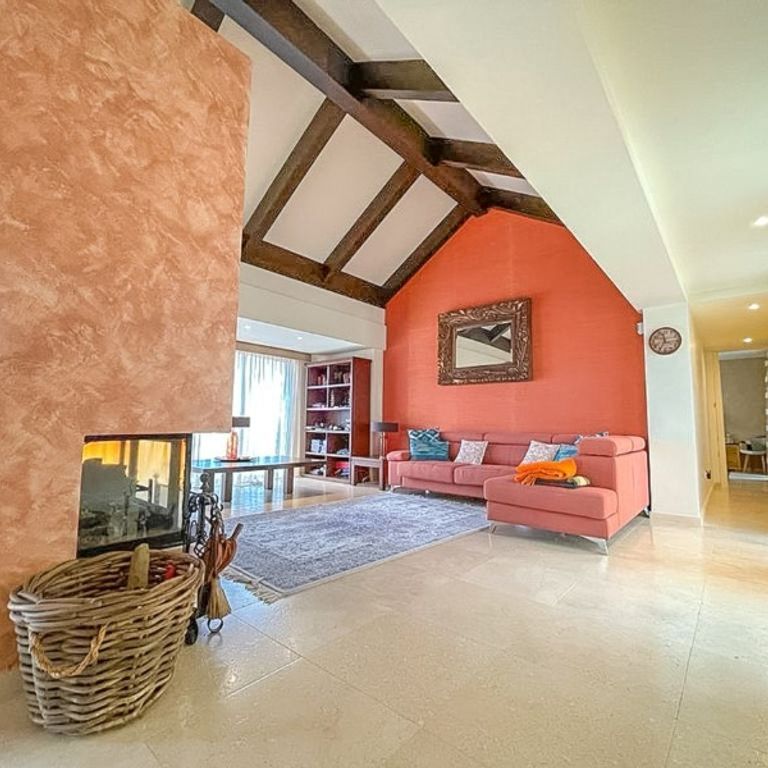 3 room luxury penthouse for rent in Benahavís, Spain - Photo 1