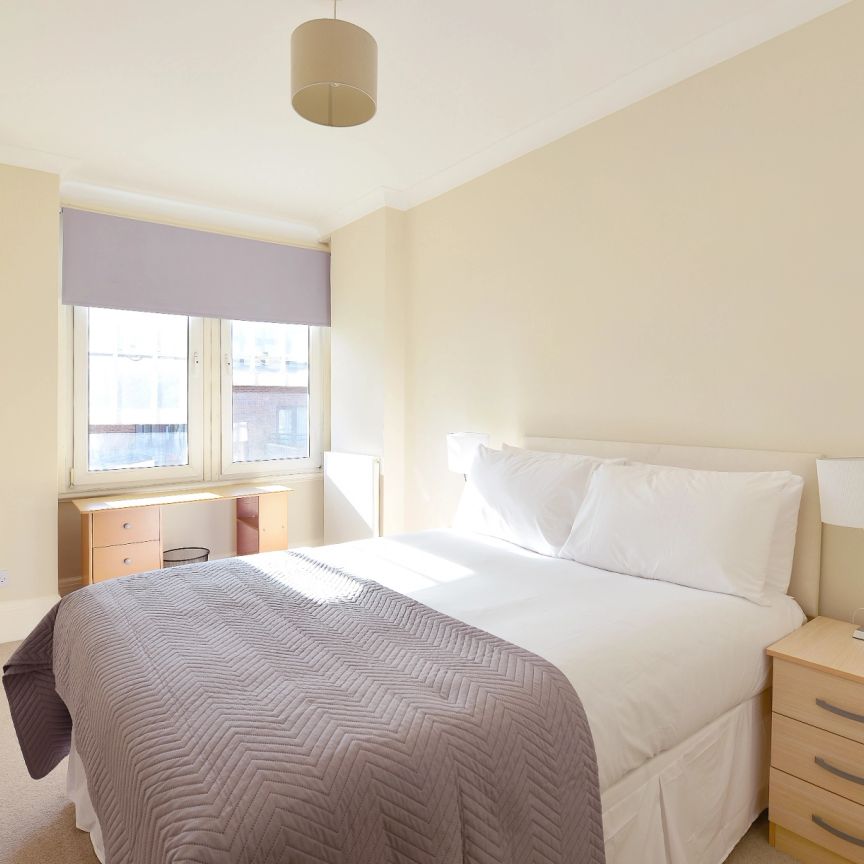 5 Bedroom Flat - Photo 1