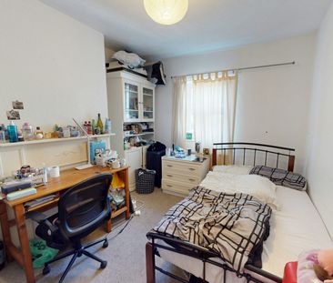 Terraced House to rent on - Photo 4